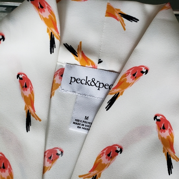 Peck & Peck blouse, NWOT, size medium - Picture 2 of 2